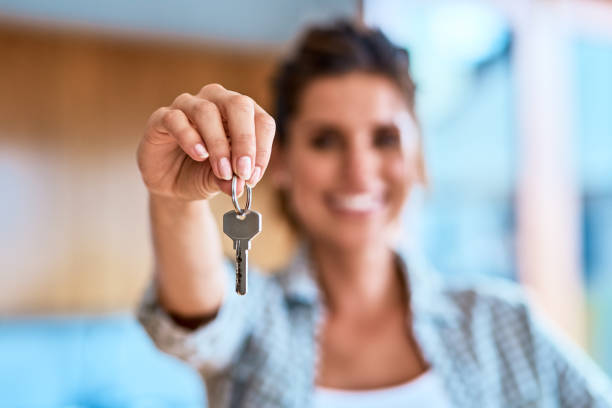 Women Security In India, Single Woman Living Alone, Single woman 